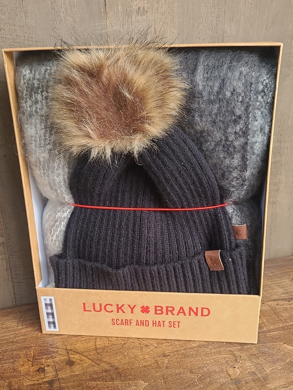 NIB Lucky Brand Black Knit Beanie Hat w/Faux Fur Pom & Gray Scarf Set Women's OS